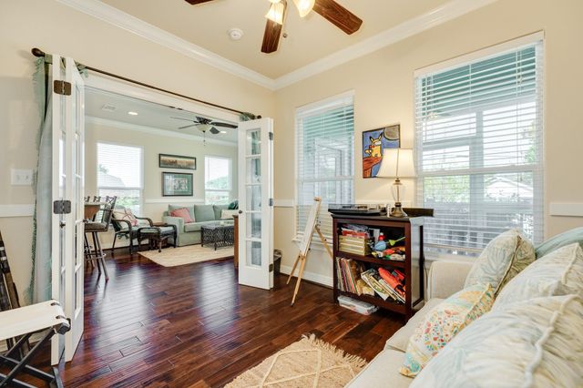 4317 Avenue R, Galveston, TX 77550