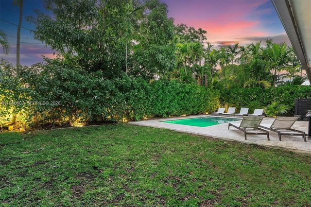 10570 NE 3rd Ave, Miami Shores, FL 33138