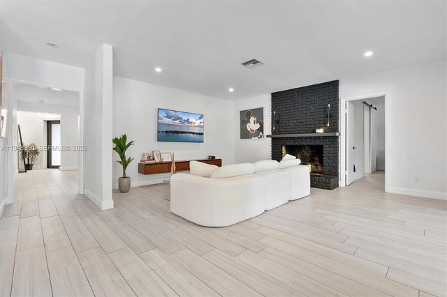 10570 NE 3rd Ave, Miami Shores, FL 33138