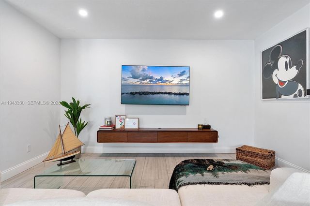 10570 NE 3rd Ave, Miami Shores, FL 33138