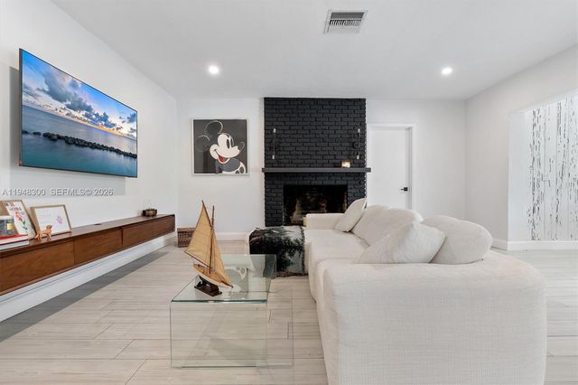 10570 NE 3rd Ave, Miami Shores, FL 33138