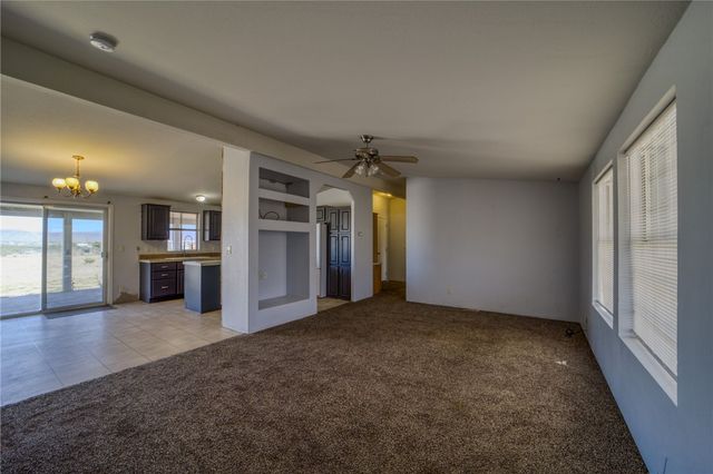 596 S Emery Park Road, Golden Valley, AZ 86413