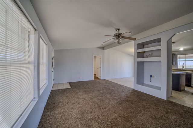 596 S Emery Park Road, Golden Valley, AZ 86413