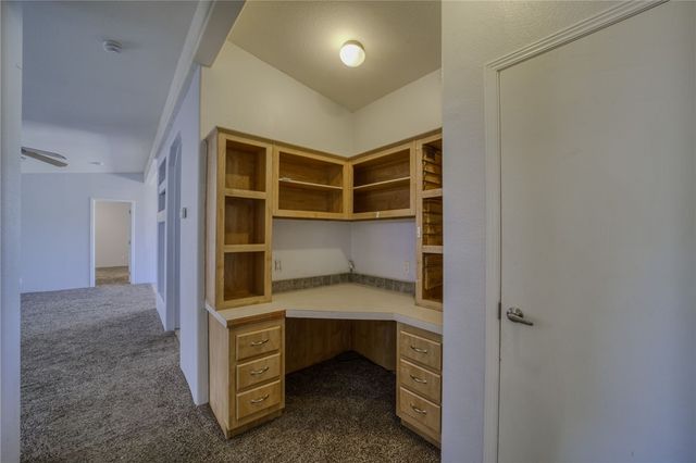 596 S Emery Park Road, Golden Valley, AZ 86413