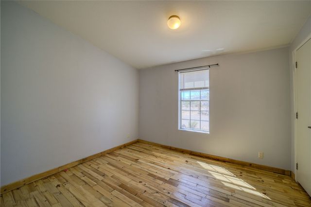 596 S Emery Park Road, Golden Valley, AZ 86413