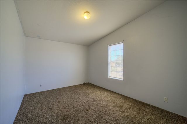 596 S Emery Park Road, Golden Valley, AZ 86413