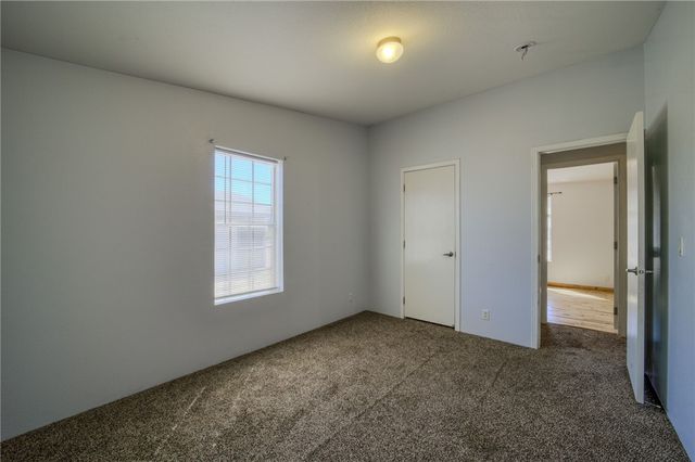 596 S Emery Park Road, Golden Valley, AZ 86413