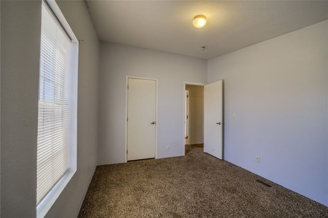 596 S Emery Park Road, Golden Valley, AZ 86413