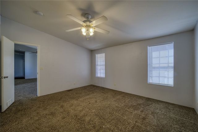 596 S Emery Park Road, Golden Valley, AZ 86413