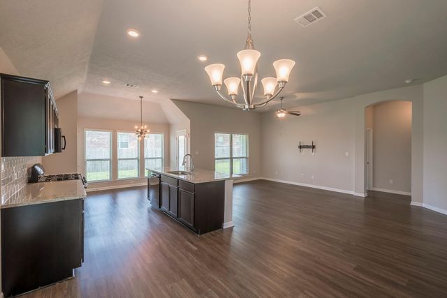 7418 Masters Drive, Navasota, TX 77868