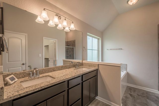 7418 Masters Drive, Navasota, TX 77868