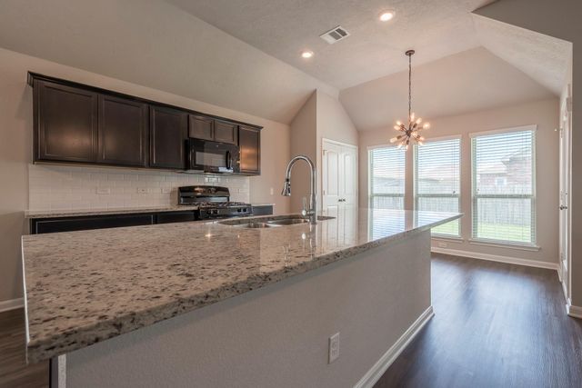 7418 Masters Drive, Navasota, TX 77868