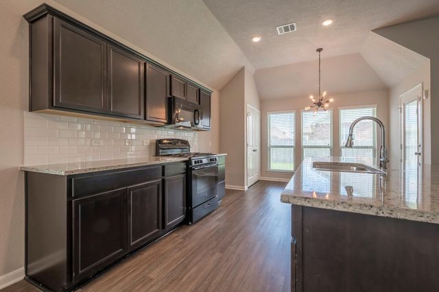 7418 Masters Drive, Navasota, TX 77868