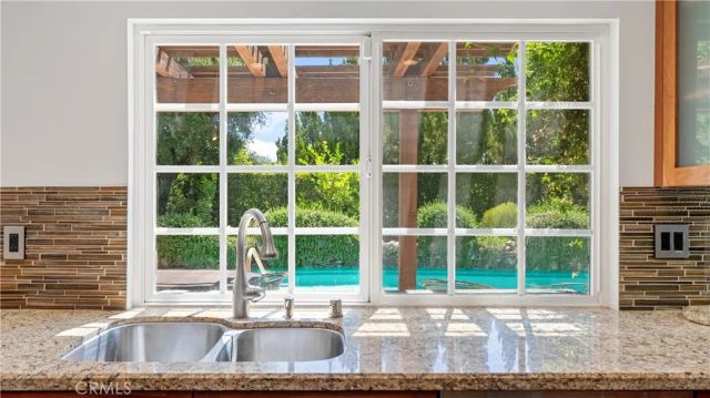 7226 Dennis, West Hills, CA 91307