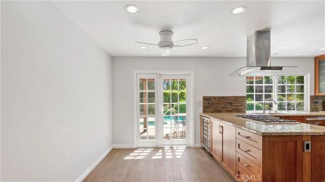 7226 Dennis, West Hills, CA 91307