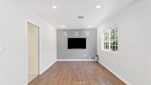 7226 Dennis, West Hills, CA 91307