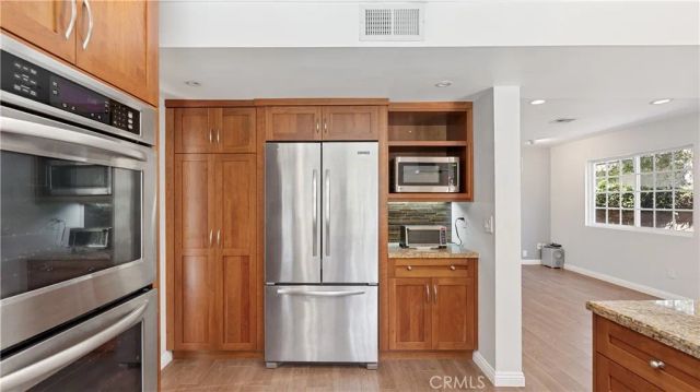 7226 Dennis, West Hills, CA 91307