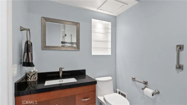 7226 Dennis, West Hills, CA 91307