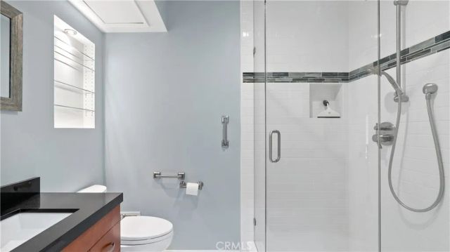 7226 Dennis, West Hills, CA 91307