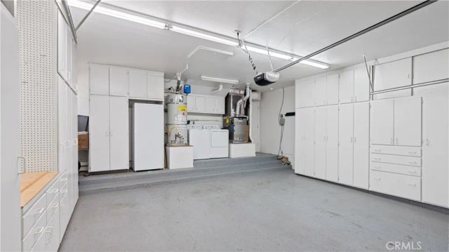 7226 Dennis, West Hills, CA 91307