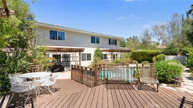 7226 Dennis, West Hills, CA 91307