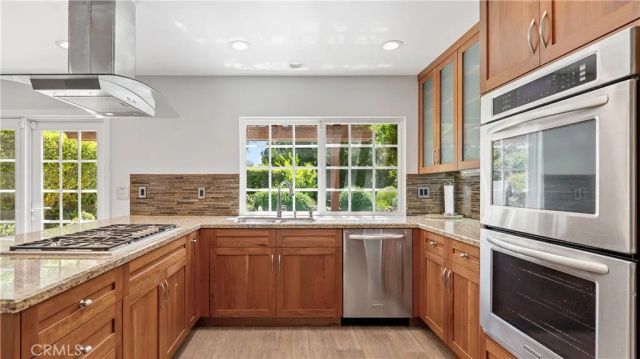 7226 Dennis, West Hills, CA 91307