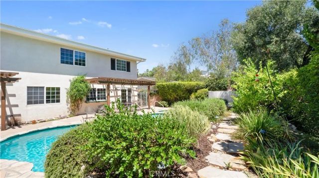 7226 Dennis, West Hills, CA 91307