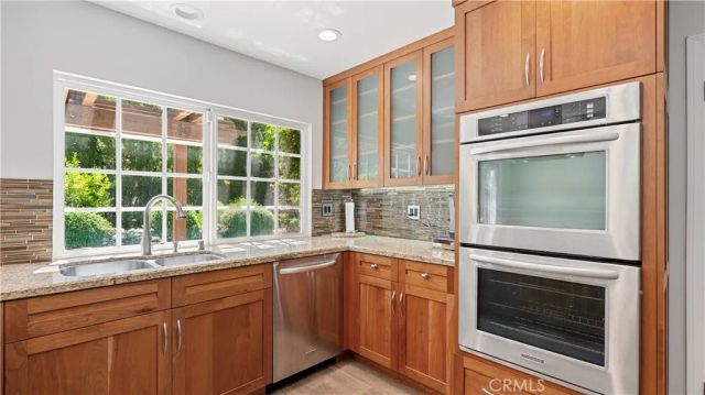 7226 Dennis, West Hills, CA 91307