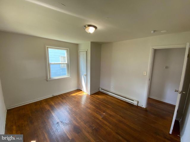 209 FRAZIER ST, Fredericksburg, VA 22401