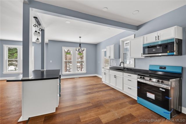 430 N Randolph Avenue, Clarksville, IN 47129