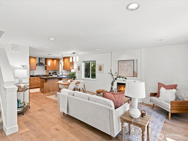 2106 E Terrace Street, Seattle, WA 98122