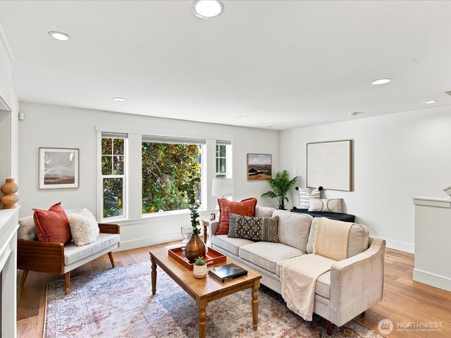 2106 E Terrace Street, Seattle, WA 98122