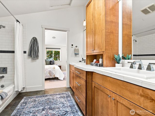 2106 E Terrace Street, Seattle, WA 98122