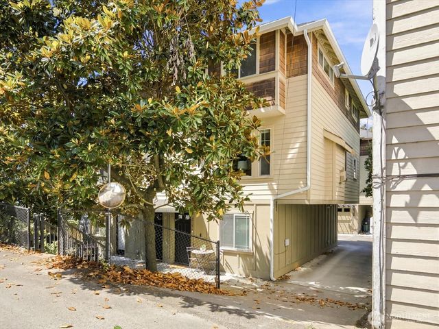 2106 E Terrace Street, Seattle, WA 98122
