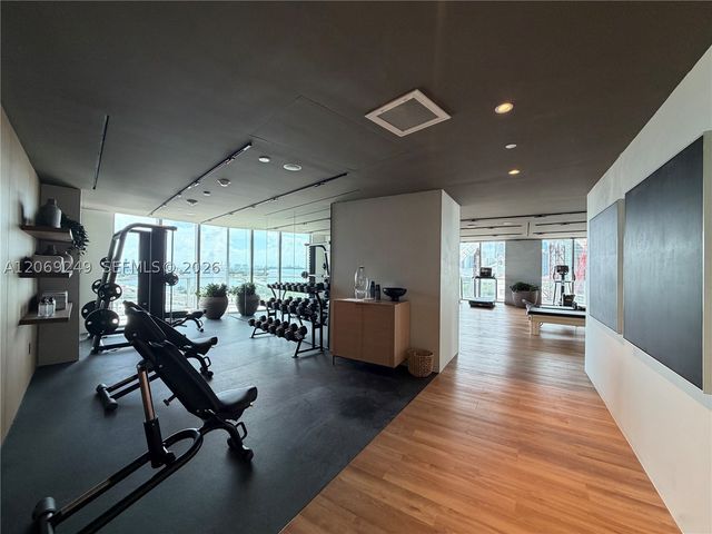 1400 Biscayne Blvd 1807, Miami, FL 33132