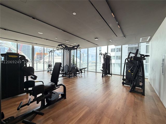 1400 Biscayne Blvd 1807, Miami, FL 33132