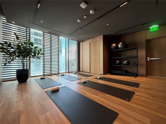 1400 Biscayne Blvd 1807, Miami, FL 33132