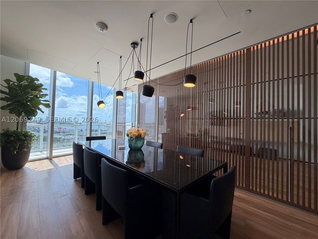 1400 Biscayne Blvd 1807, Miami, FL 33132