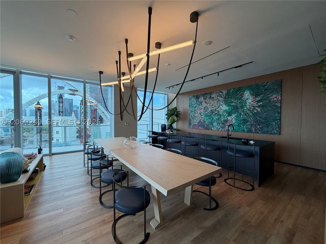 1400 Biscayne Blvd 1807, Miami, FL 33132