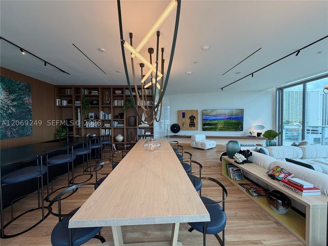1400 Biscayne Blvd 1807, Miami, FL 33132