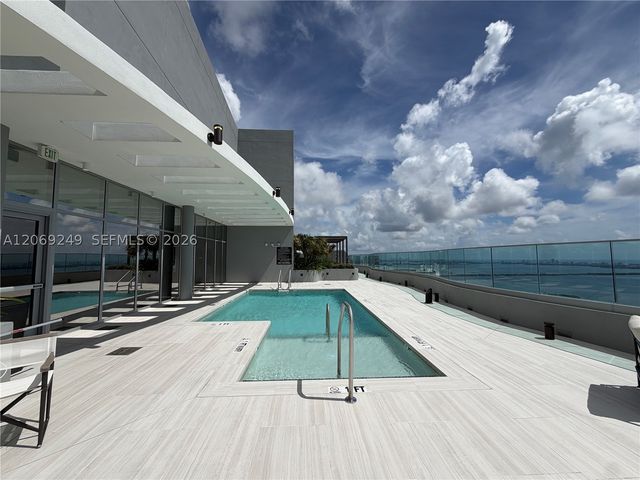 1400 Biscayne Blvd 1807, Miami, FL 33132