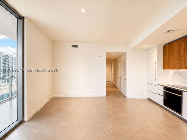 1400 Biscayne Blvd 1807, Miami, FL 33132