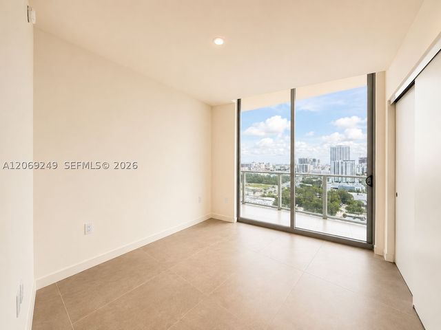 1400 Biscayne Blvd 1807, Miami, FL 33132