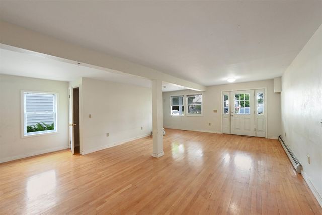 25 Millham Court, South Burlington, VT 05403
