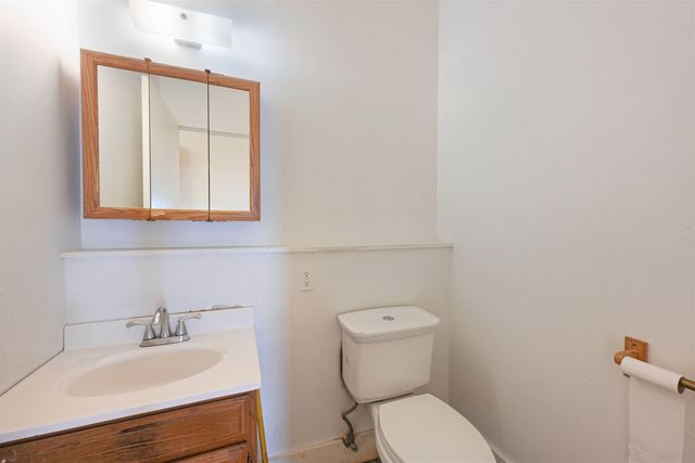 25 Millham Court, South Burlington, VT 05403