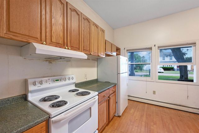 25 Millham Court, South Burlington, VT 05403