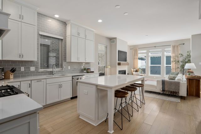 1116 Edgehill Road, Columbus, OH 43212