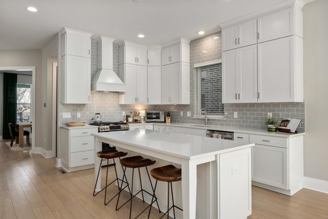 1116 Edgehill Road, Columbus, OH 43212