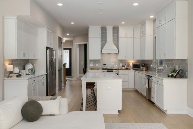 1116 Edgehill Road, Columbus, OH 43212