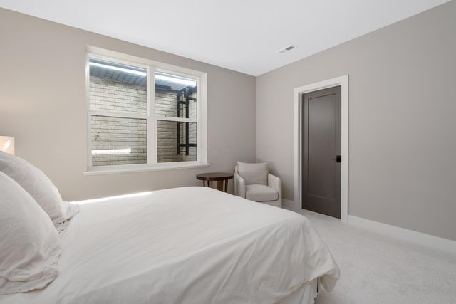 1116 Edgehill Road, Columbus, OH 43212